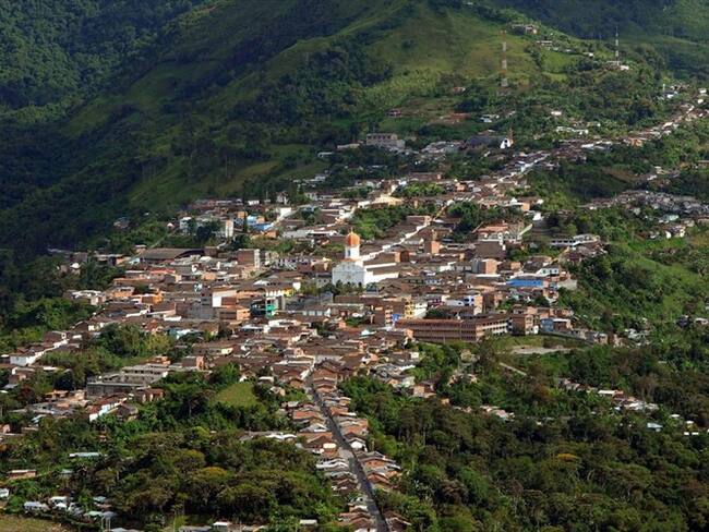 En Ituango, 596 personas salieron de sus viviendas localizadas en tres veredas aledañas a ese municipio. Foto: Agencia EFE