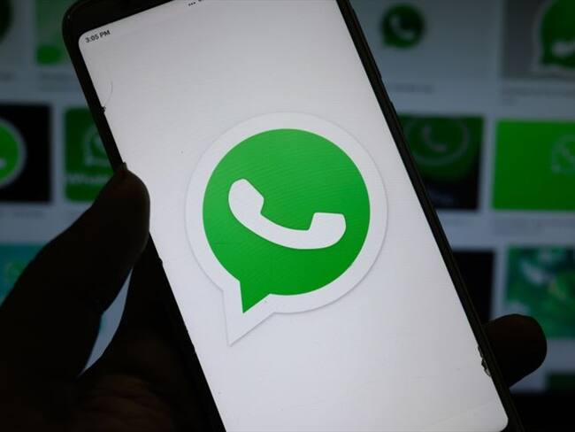 Al abrir este tipo de mensajes, la aplicación de mensajería se congela y si los usuarios vuelven a intentar abrir la 'app', seguirá bloqueada.. Foto: Soumyabrata Roy/NurPhoto via Getty Images