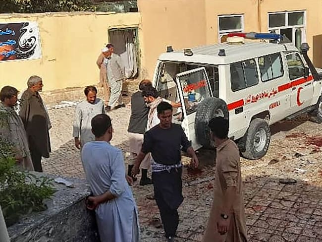 Realizaron un atentado contra una mezquita chií durante los concurridos rezos de los viernes.. Foto: AFP via Getty Images