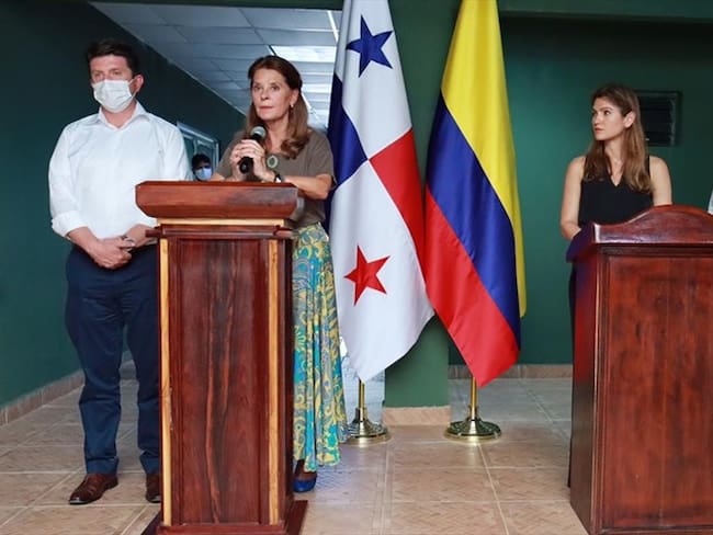 Colombia y Panamá trabajarán con la Interpol para judicializar a traficantes de migrantes en Necoclí. Foto: Cortesía Cancilería