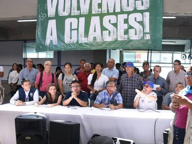 Cierre de la Asamblea multiestamentaria realizada para convocar el reinicio de clases.. Foto: Uniatlántico