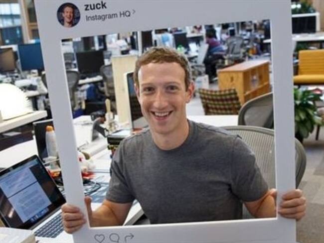 Esta foto ha dado pie a toda clase de especulaciones. Foto: Twitter / BBC Mundo.