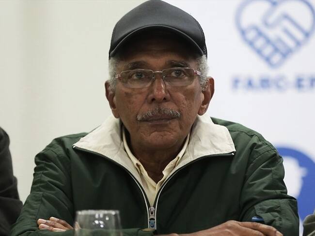 'Joaquín Gómez' expresó que no comparece con la intención de negar su pasado como combatiente y que pedirá perdón a las víctimas. Foto: Colprensa / DIEGO PINEDA