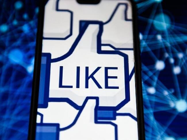 ¿Adiós a los likes? Facebook evalúa ocultarlos de las publicaciones. Foto: Getty Images